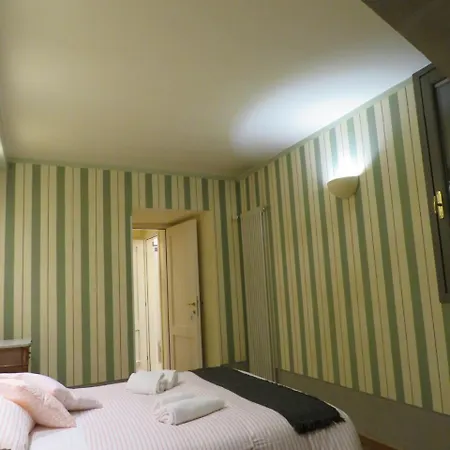 Great Escapes Piazza Vecchia Nyaraló *