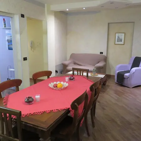 Great Escapes Piazza Vecchia